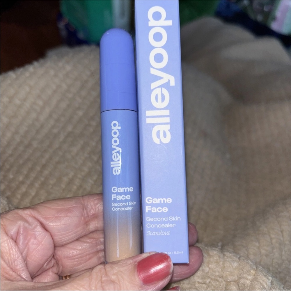 Game Face Second Skin Concealer - Shade Standout.  New!